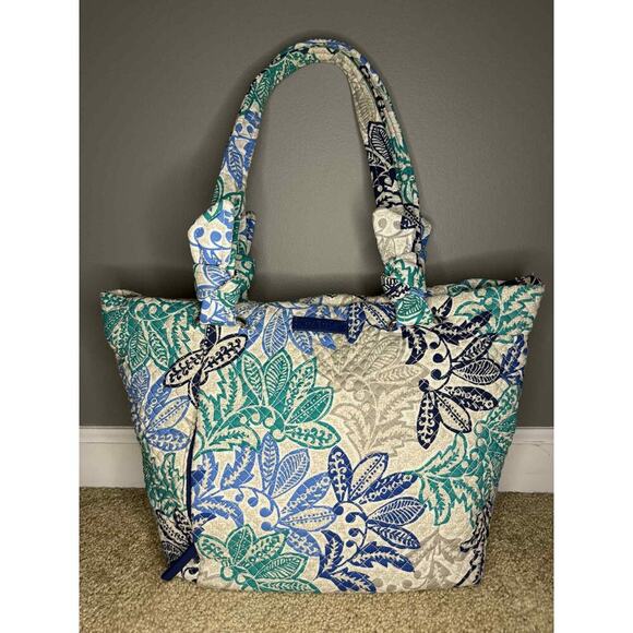 Vera Bradley Women's Quilted Cotton Hadley East West Tote Bag Santiago Floral - Picture 4 of 14